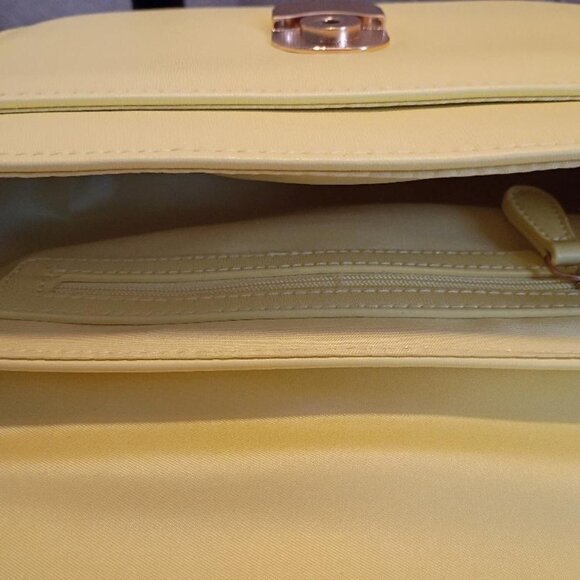 Time and Tru Women's Vida Crossbody Bag, Bright Yellow - Picture 6 of 7